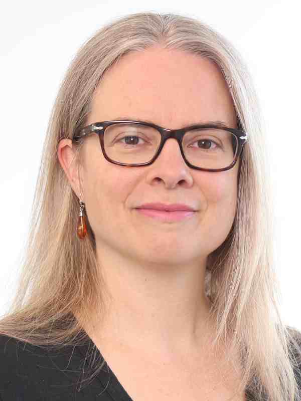Porträtfoto von Sabine Oertelt-Prigione